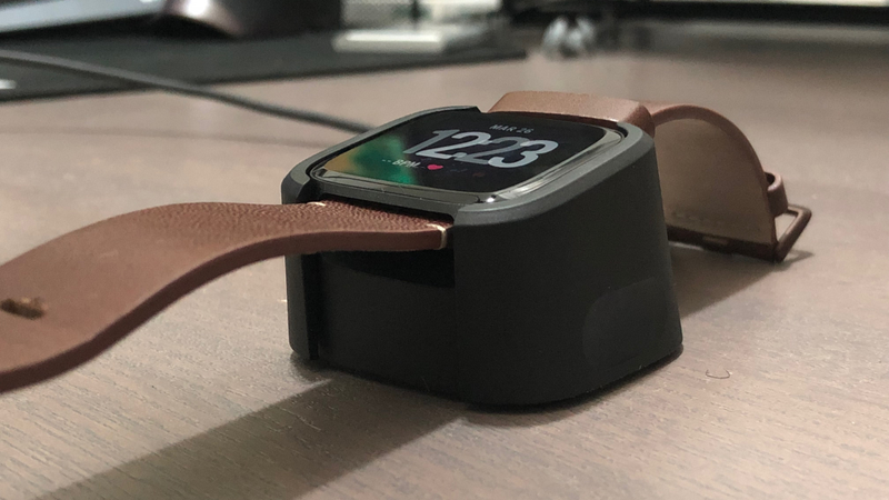 Illustration for article titled The Fitbit Versa Is the First Real Bargain Smartwatch